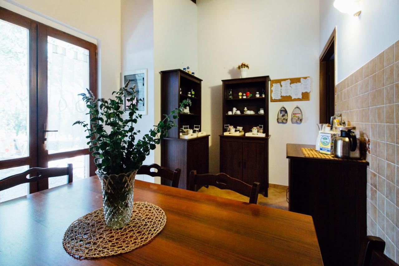 Agriturismo La Sorgente ฟอนเตบลันดา ภายนอก รูปภาพ