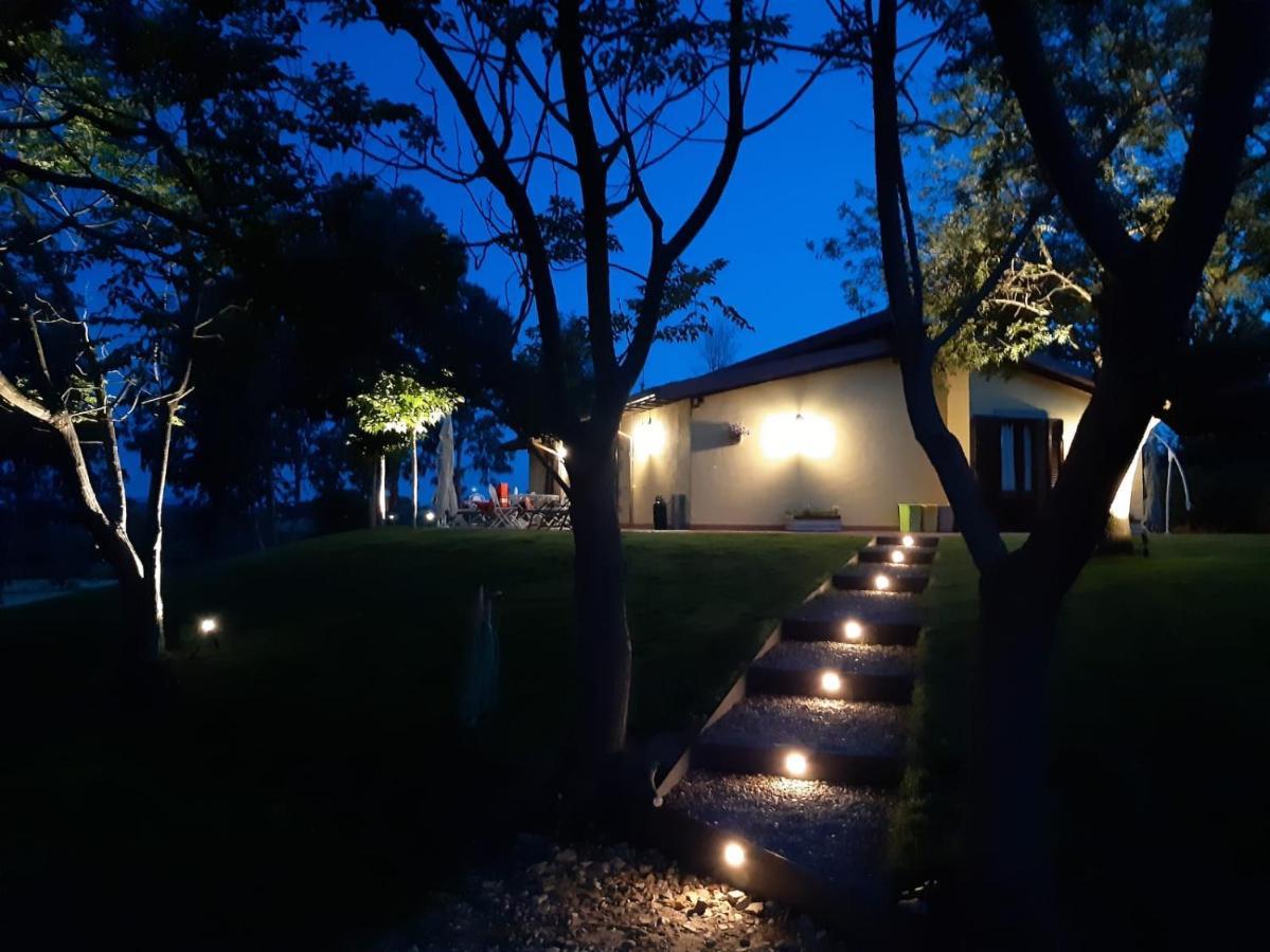 Agriturismo La Sorgente ฟอนเตบลันดา ภายนอก รูปภาพ