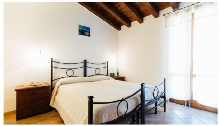 Agriturismo La Sorgente ฟอนเตบลันดา ภายนอก รูปภาพ
